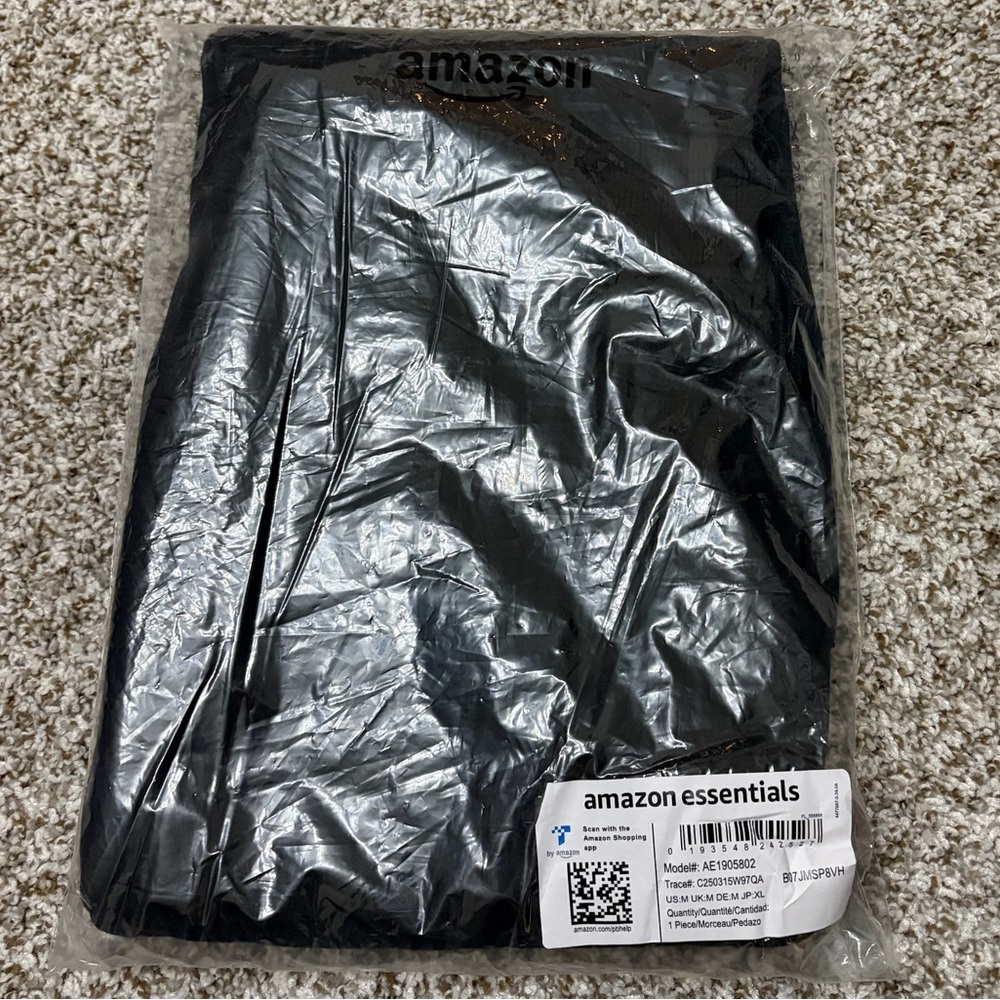 Brand New With Tags Amazon Essentials Black Women’s Sweatpants Size Medium